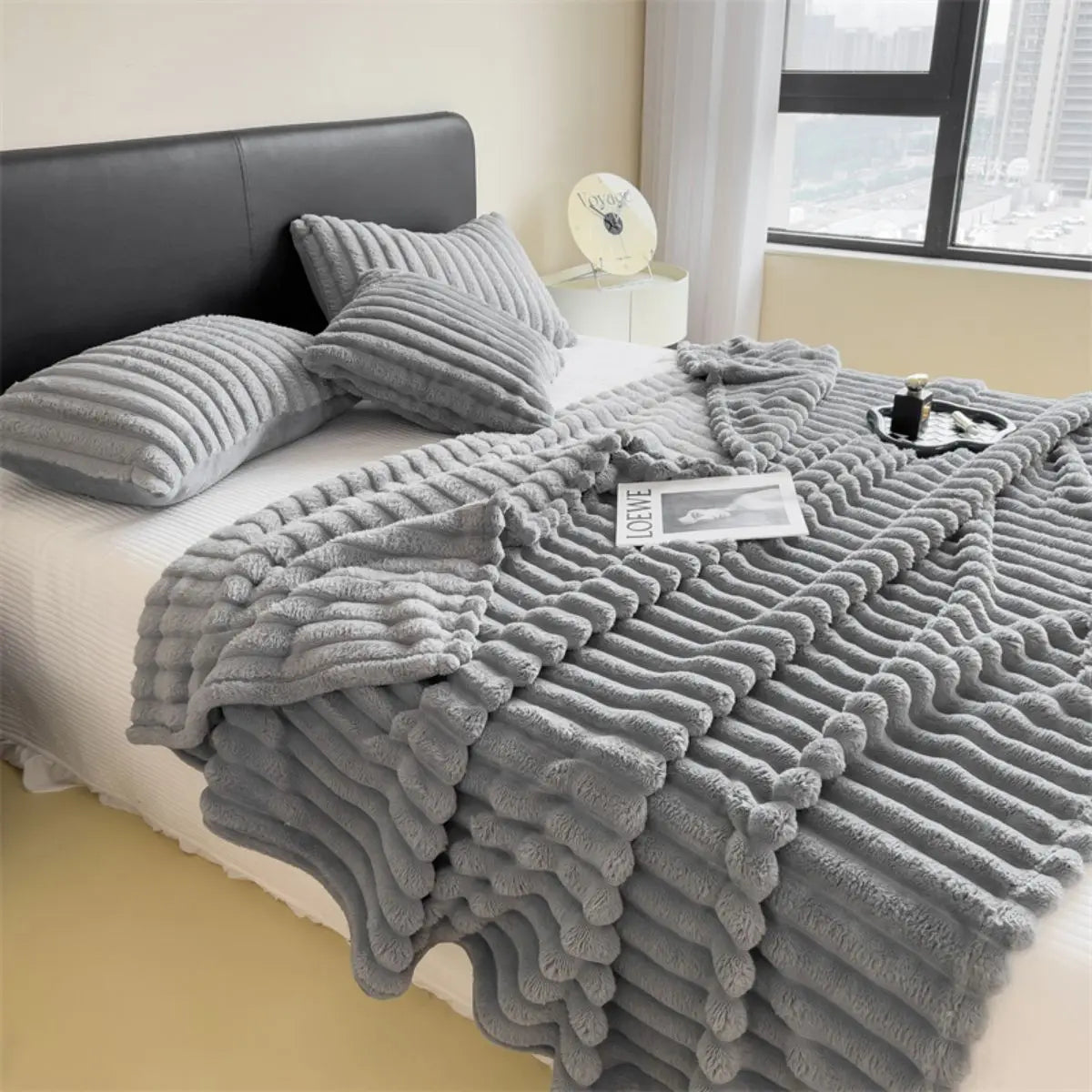 Multifunctional Striped Blanket — Soft Thick Cover for Bed, Nap & Pet Use