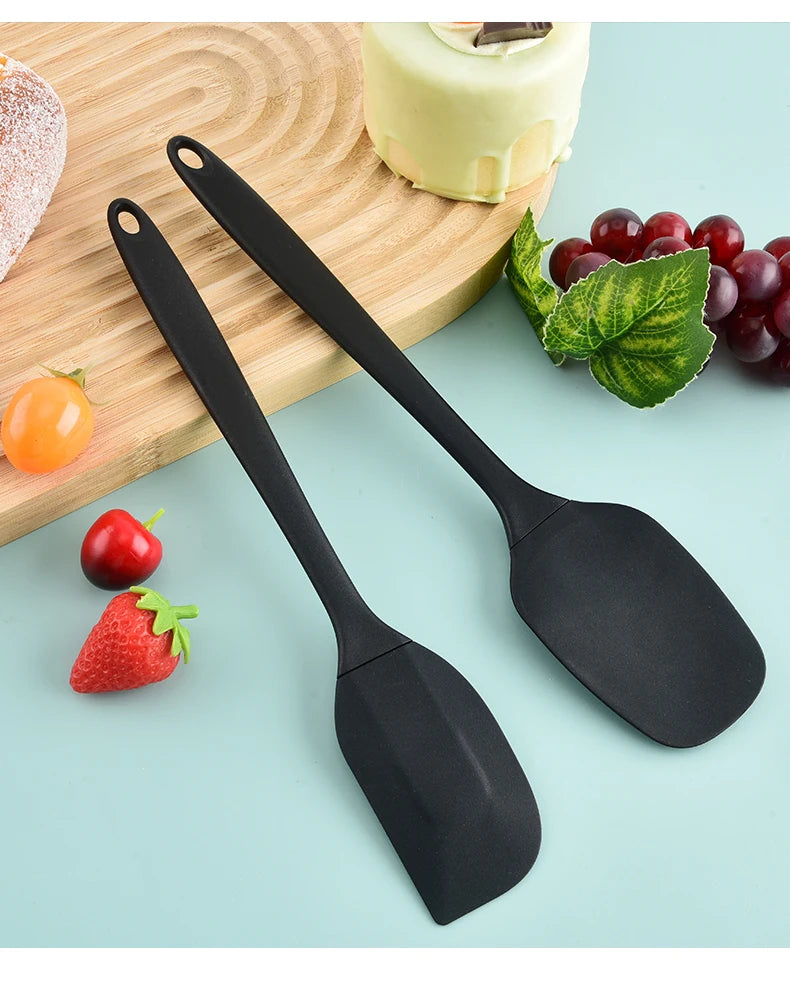 Silicone Kitchen Utensil Set — 6-Piece Baking Tool Set with Spatula, Scraper & Oil Brush