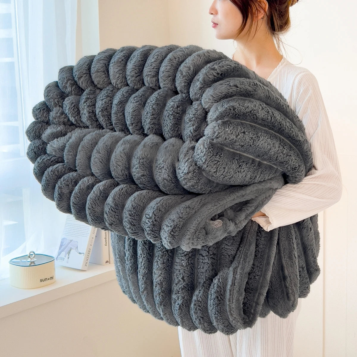 Multifunctional Striped Blanket — Soft Thick Cover for Bed, Nap & Pet Use
